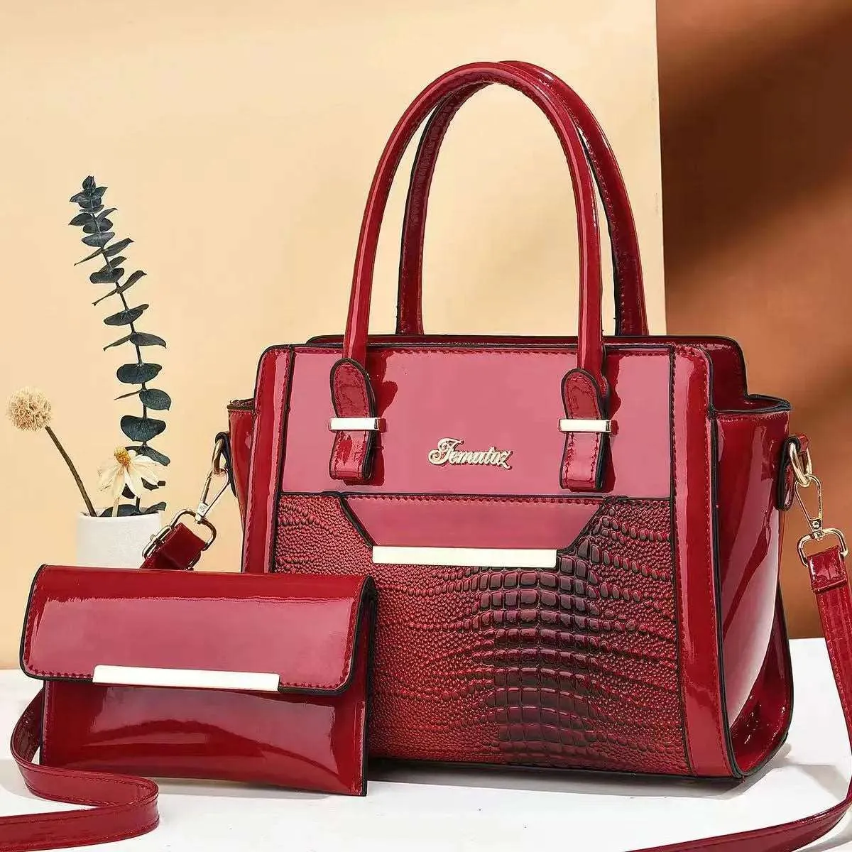 2024 Chic Crocodile Pattern Crossbody Composite Bag Spacious PU Shoulder Tote for Women's Fashion – High Capacity Elegance
