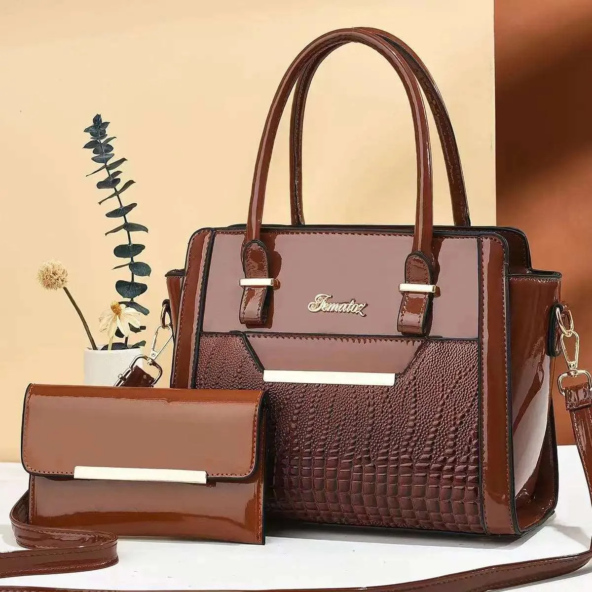 2024 Chic Crocodile Pattern Crossbody Composite Bag Spacious PU Shoulder Tote for Women's Fashion – High Capacity Elegance