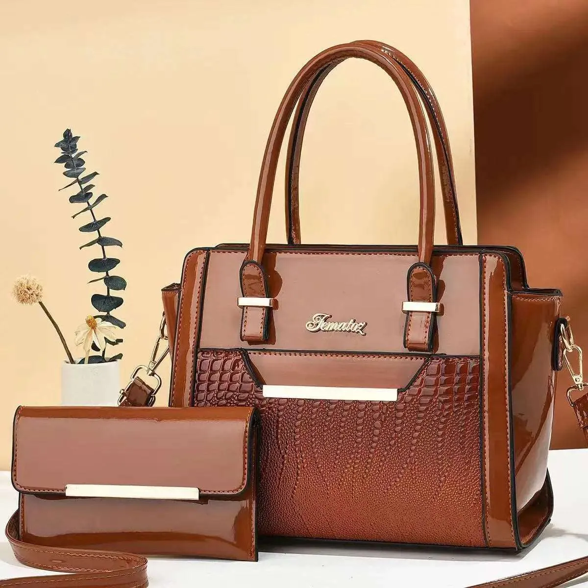 2024 Chic Crocodile Pattern Crossbody Composite Bag Spacious PU Shoulder Tote for Women's Fashion – High Capacity Elegance
