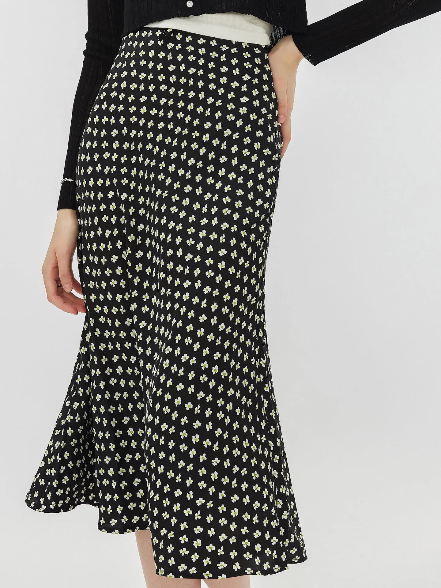 Black Printed Flowy Midi Skirt