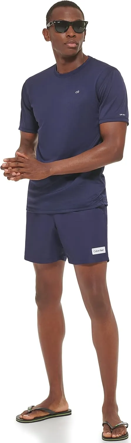 Calvin Klein Men's Standard Light Weight Quick Dry Short Sleeve 40  UPF Protection Active Top