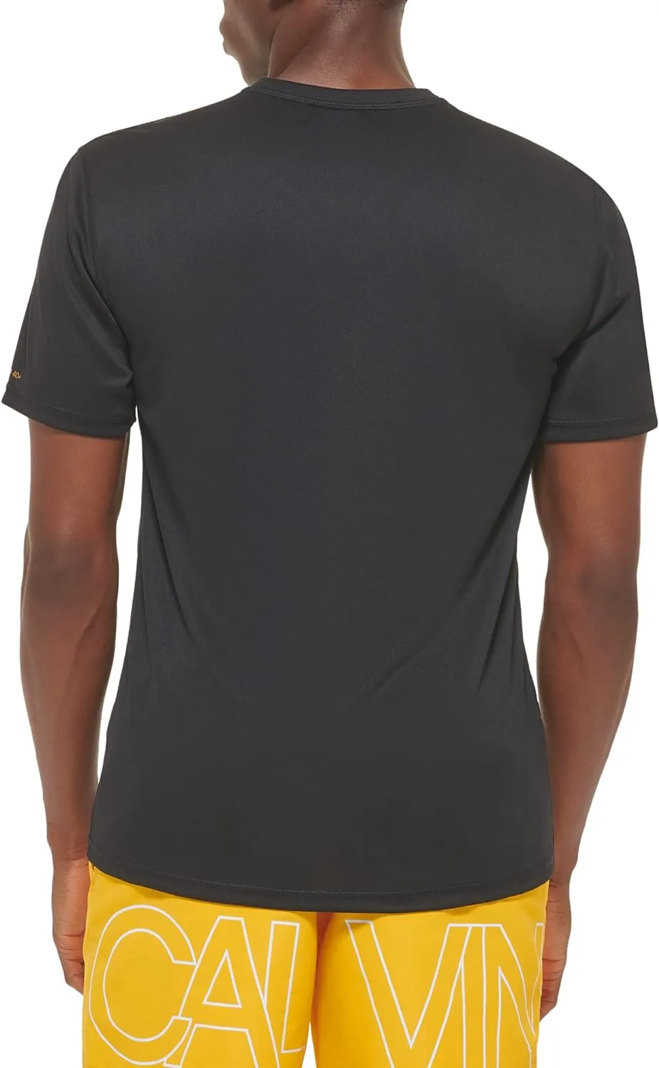 Calvin Klein Men's Standard Light Weight Quick Dry Short Sleeve 40  UPF Protection Active Top