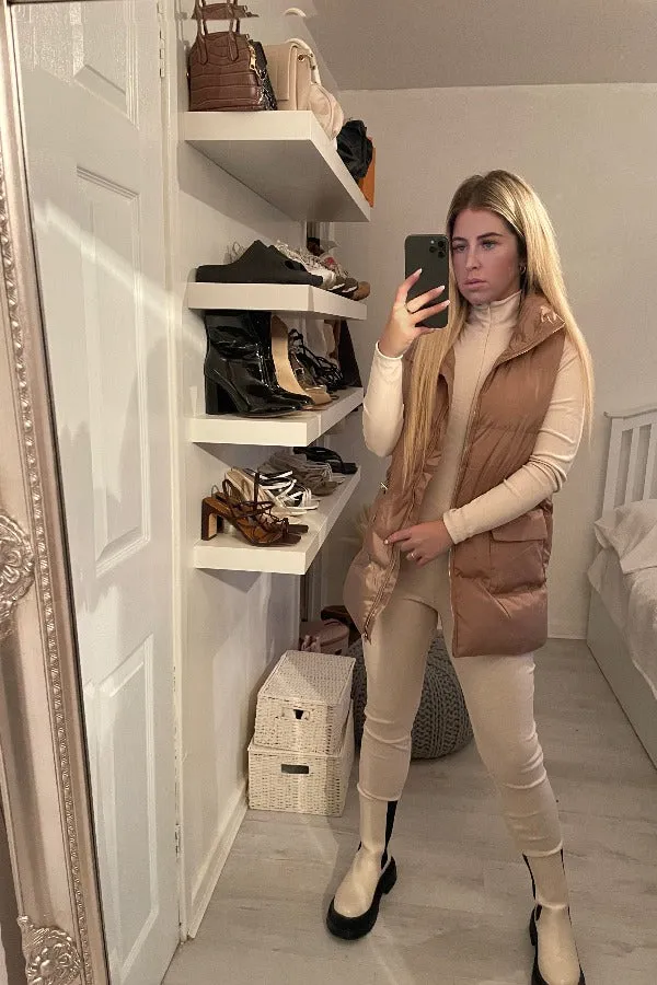 CAMEL LIGHTLY PADDED UTILITY DRAWSTRING GILET
